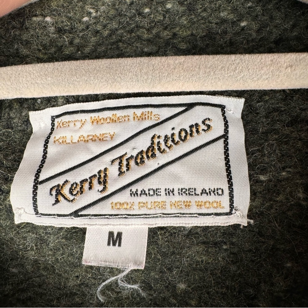 Kerry Traditions 100% Wool Cardigan Size M Green Womens Two Raws Button closure - Picture 6 of 7